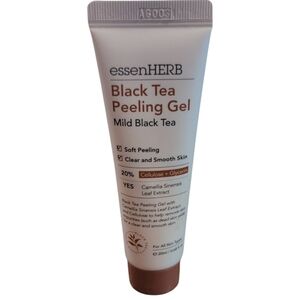 🍁2/$7🍁ESSENHERB NWT Sealed Black Tea Peeling Gel